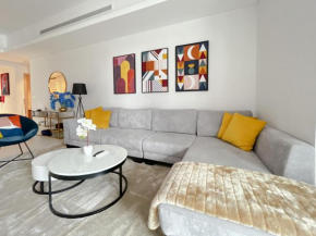 Elegant Art Deco 1 BDR in the heart of Downtown Dubai